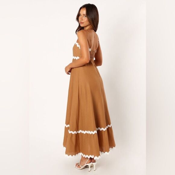 Petal + Pup Yana Maxi Dress Tan White NWT $109 - Picture 5 of 8